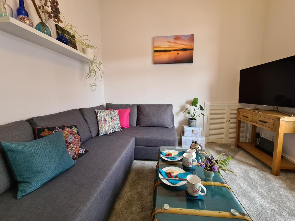 The Editor'S Choice, Oban Seafront Apartment Esterno foto