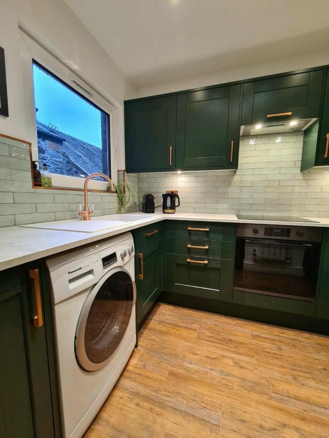 The Editor'S Choice, Oban Seafront Apartment Esterno foto